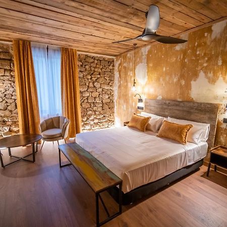 Hotel Somnifabrik Valderrobres Bagian luar foto