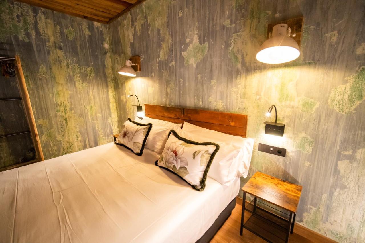 Hotel Somnifabrik Valderrobres Bagian luar foto