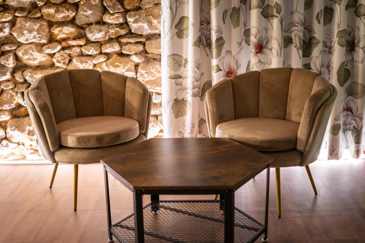 Hotel Somnifabrik Valderrobres Bagian luar foto