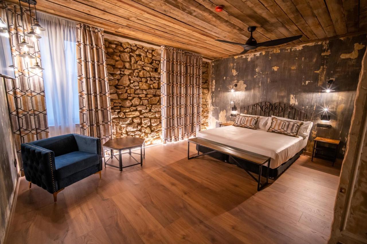 Hotel Somnifabrik Valderrobres Bagian luar foto