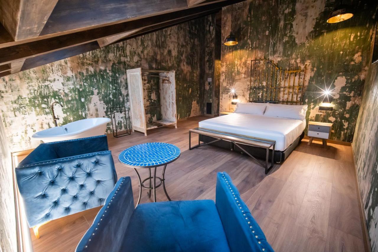 Hotel Somnifabrik Valderrobres Bagian luar foto