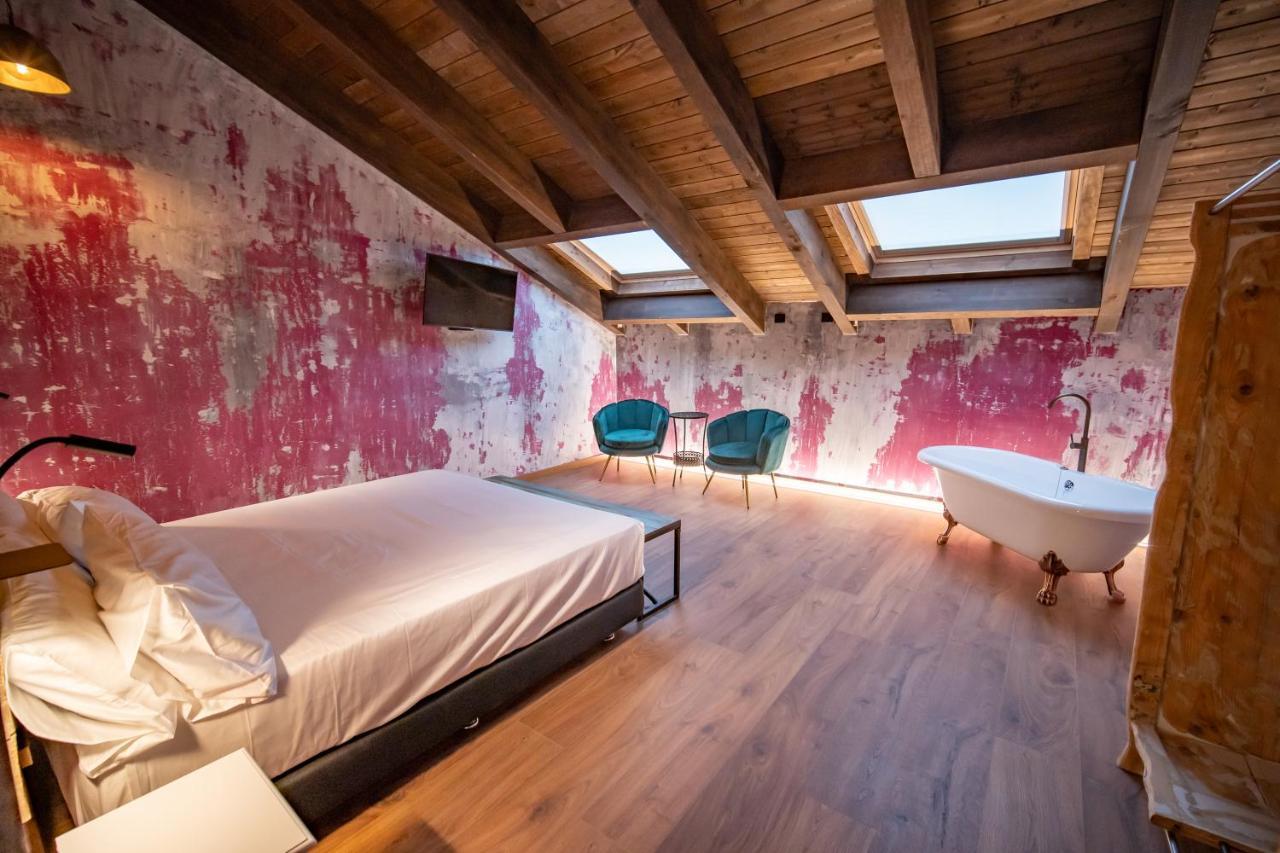 Hotel Somnifabrik Valderrobres Bagian luar foto