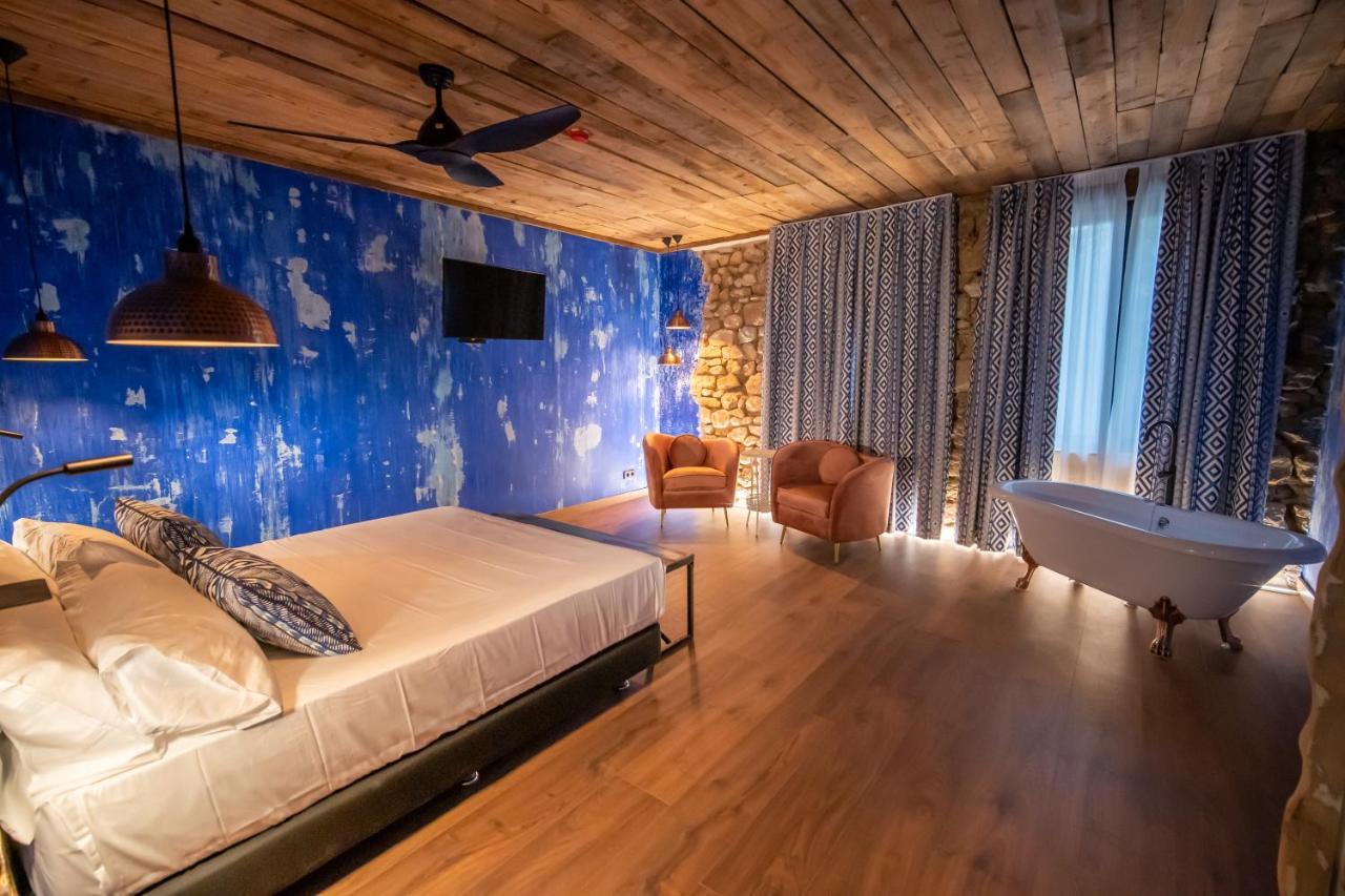 Hotel Somnifabrik Valderrobres Bagian luar foto