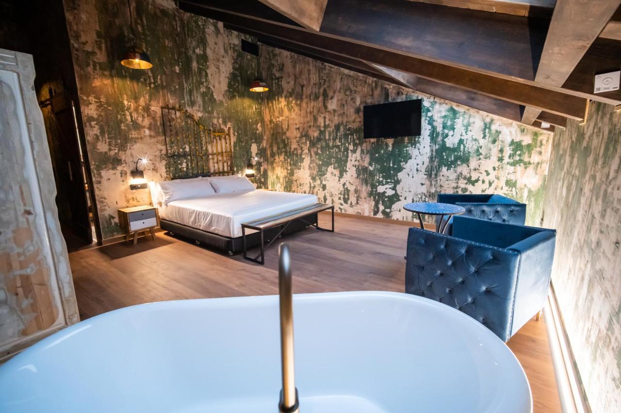Hotel Somnifabrik Valderrobres Bagian luar foto