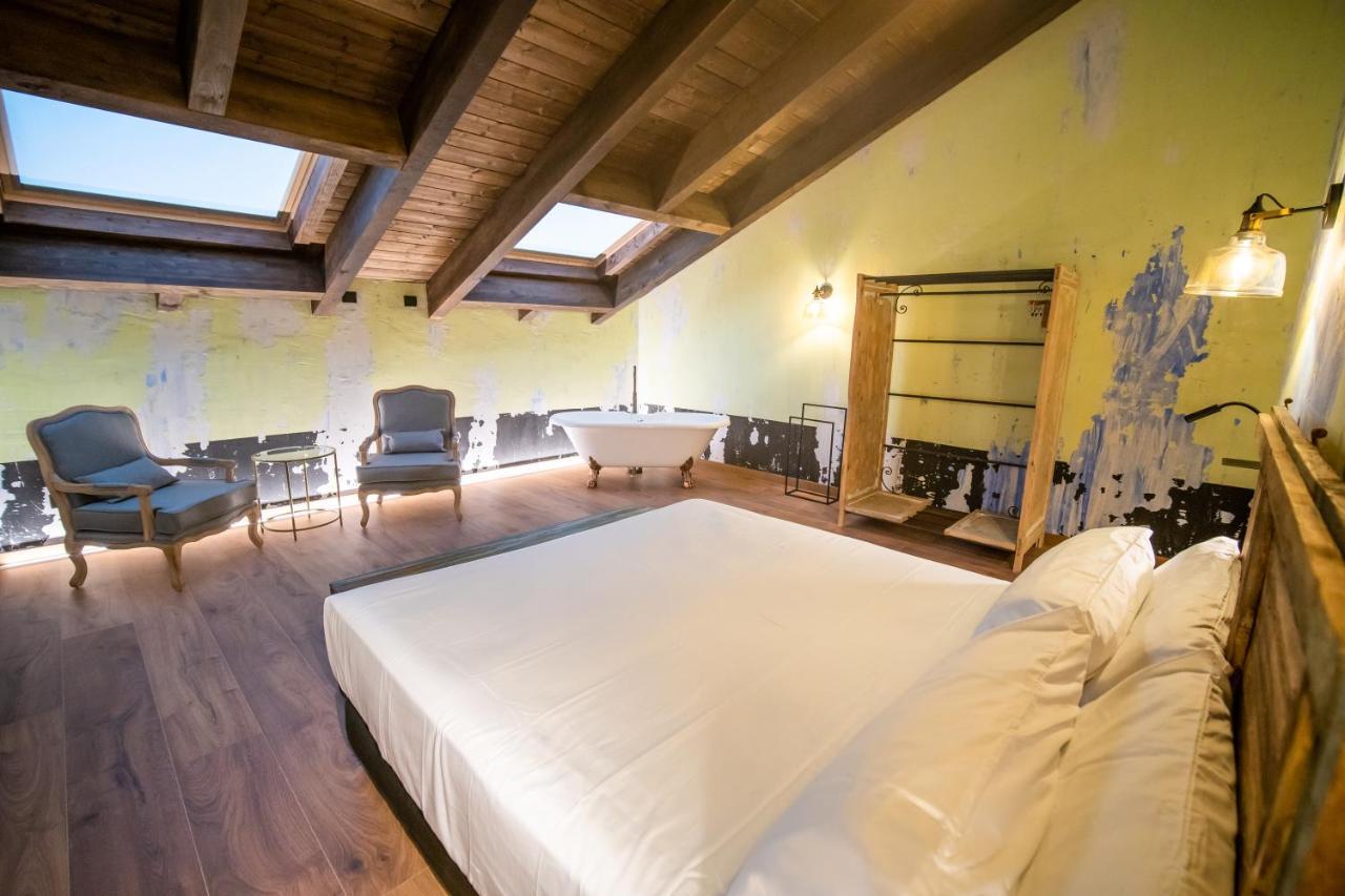 Hotel Somnifabrik Valderrobres Bagian luar foto