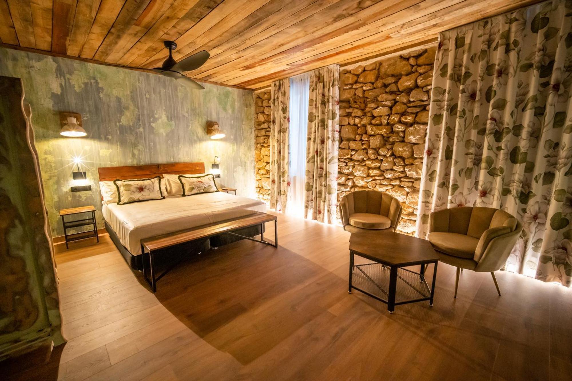 Hotel Somnifabrik Valderrobres Bagian luar foto