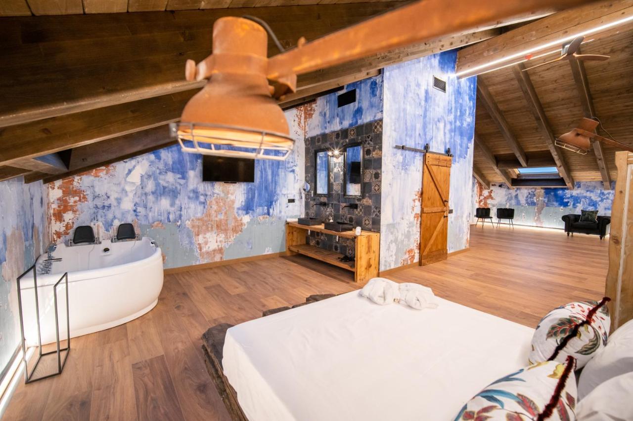 Hotel Somnifabrik Valderrobres Bagian luar foto