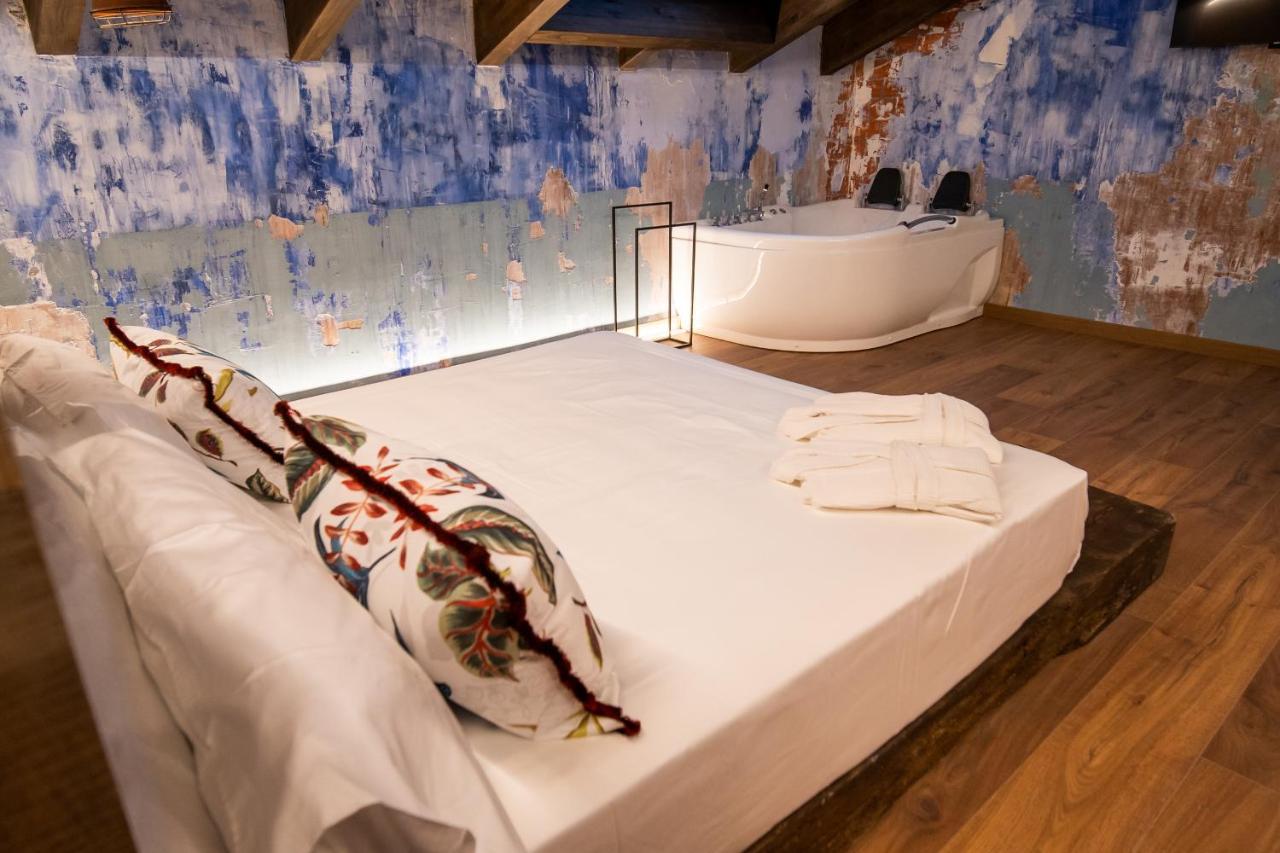 Hotel Somnifabrik Valderrobres Bagian luar foto